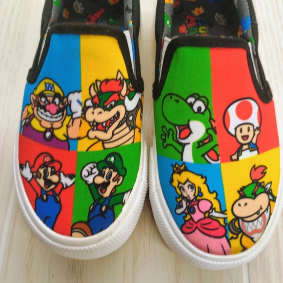 Super Mario Movie Kids 11 Canvas Slip‎ On Shoes Bowser Wario Toad Yoshi Nintendo - Picture 3 of 9